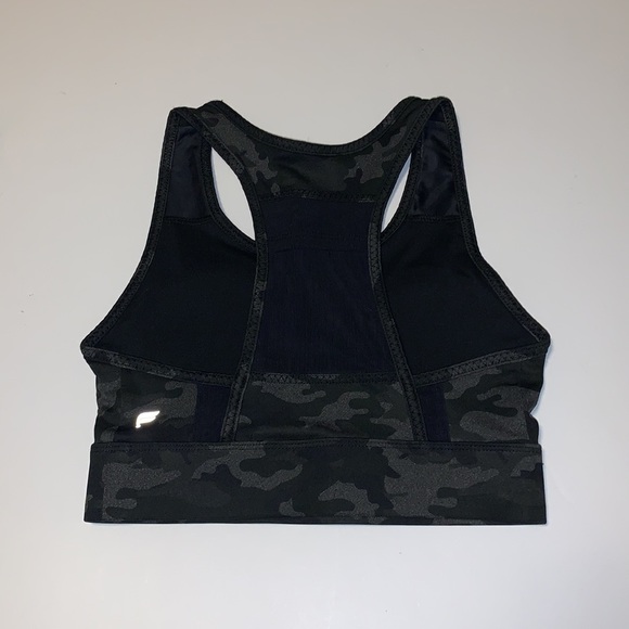 🆕 Fabletics “Mila” Black and Grey Camouflage Print Sports Bra - Women’s Size XS - Picture 3 of 8
